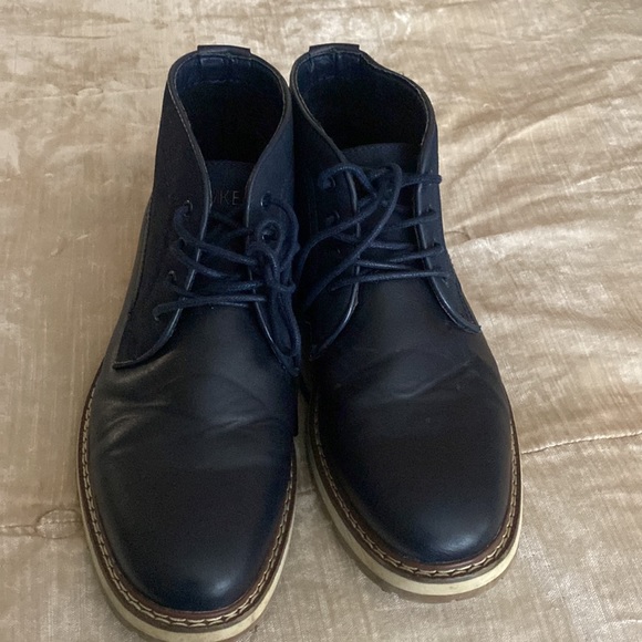 Hawk & CO boots me a size 8.5 - Picture 2 of 4